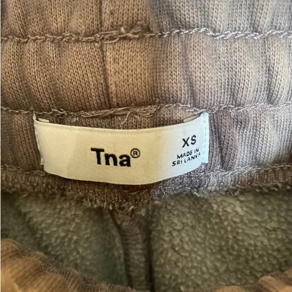 TNA Aritzia Mid-rise Fleece Purple Wash Cozy Boyfriend Sweatpant Jogger … - Picture 5 of 6